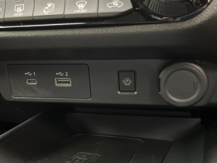 2022 Nissan Note 6AA-E13 (UW-6a20ebfa1f41b)[12]