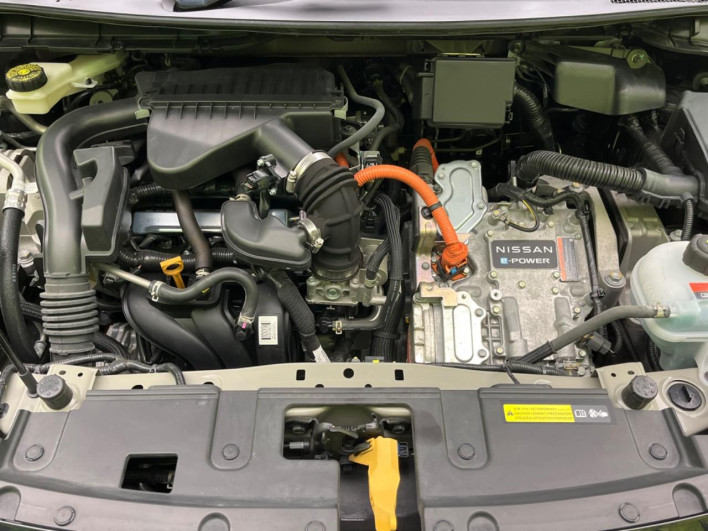 2022 Nissan Note 6AA-E13 (UW-6a20ebfa1f41b)[4]