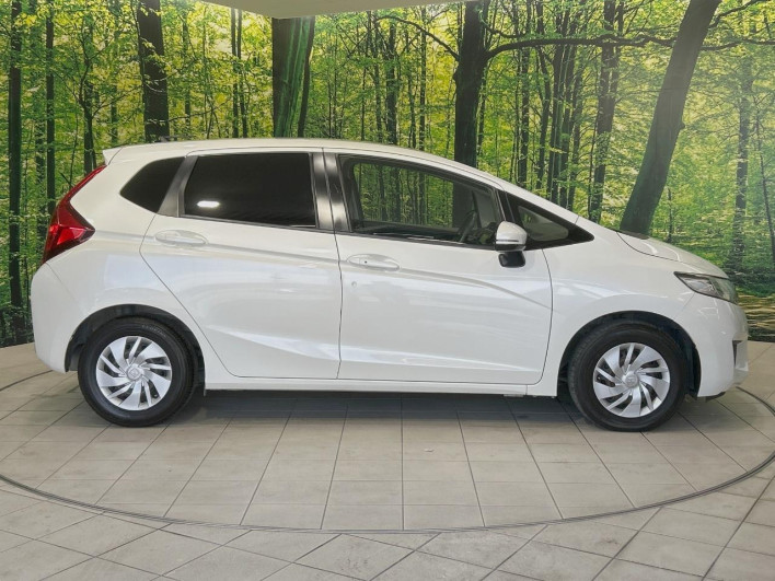 2017 Honda Fit DBA-GK3 (UW-6a20ec156e970)[26]