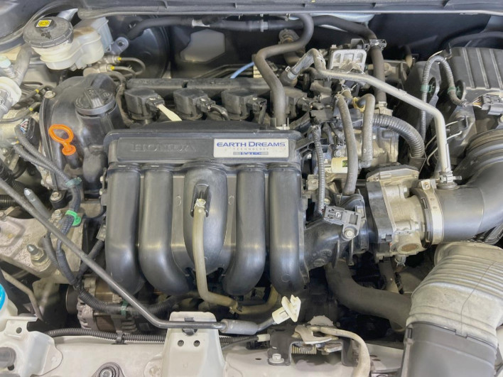2017 Honda Fit DBA-GK3 (UW-6a20ec156e970)[4]