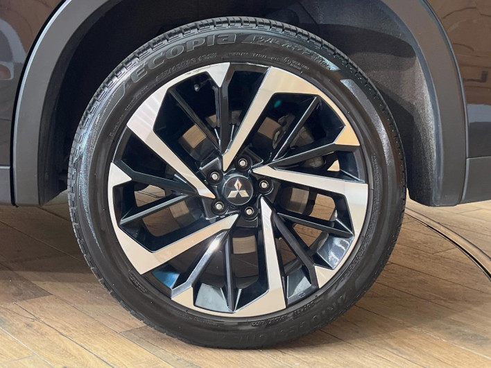 2023 Mitsubishi OUTLANDER PHEV 5LA-GN0W (UW-6a20ec170be44)[25]