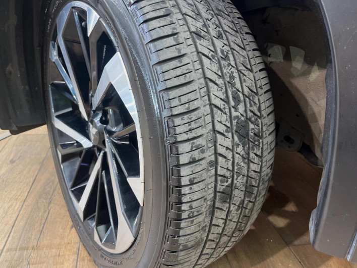2023 Mitsubishi OUTLANDER PHEV 5LA-GN0W (UW-6a20ec170be44)[24]