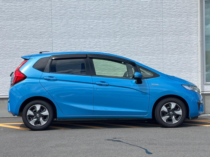 2015 Honda Fit Hybrid DAA-GP5 (UW-6a20ec18397fc)[20]