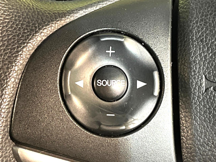 2013 Honda Fit Hybrid DAA-GP5 (UW-6a20ec1899df3)[20]