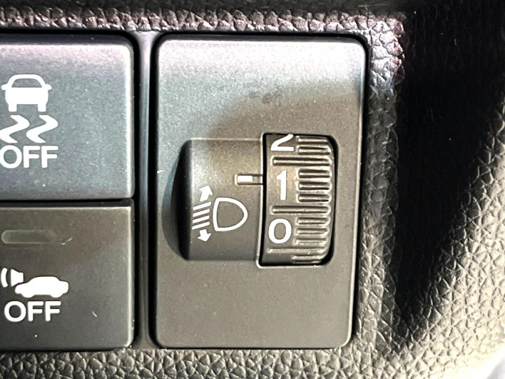 2013 Honda Fit Hybrid DAA-GP5 (UW-6a20ec1899df3)[9]