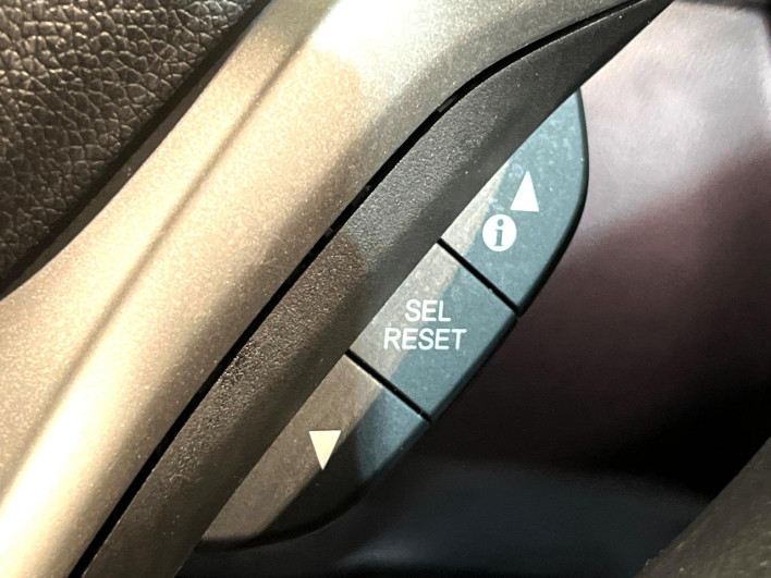 2013 Honda Fit Hybrid DAA-GP5 (UW-6a20ec1899df3)[21]