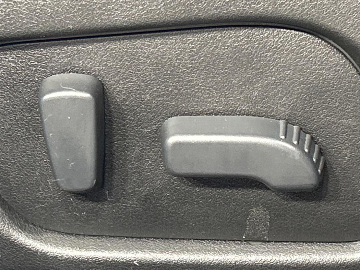 2013 Subaru Impreza Sport DBA-GP7 (UW-6a20ec1a30cbc)[22]