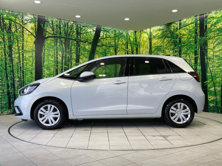 2020 Honda Fit 6AA-GR3 (UW-6a20ec1cac99f)[28]