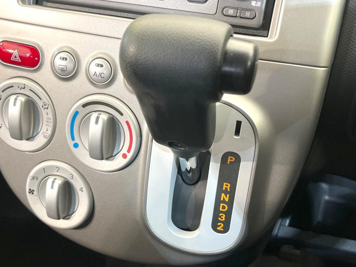 2011 Nissan Otti DBA-H92W (UW-6a20ec2862a95)[22]