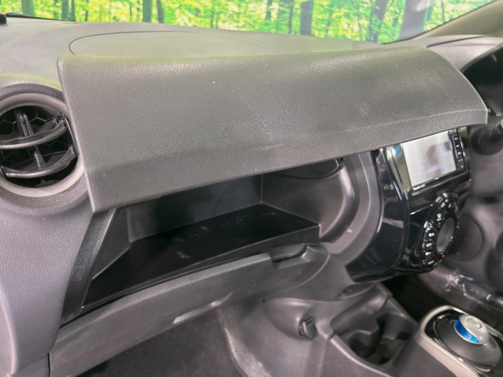 2018 Nissan Note DAA-HE12 (UW-6a20ec2f1cb26)[28]