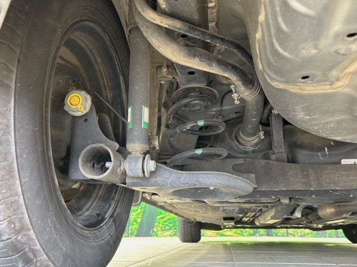 2018 Nissan Note DAA-HE12 (UW-6a20ec2f1cb26)[23]