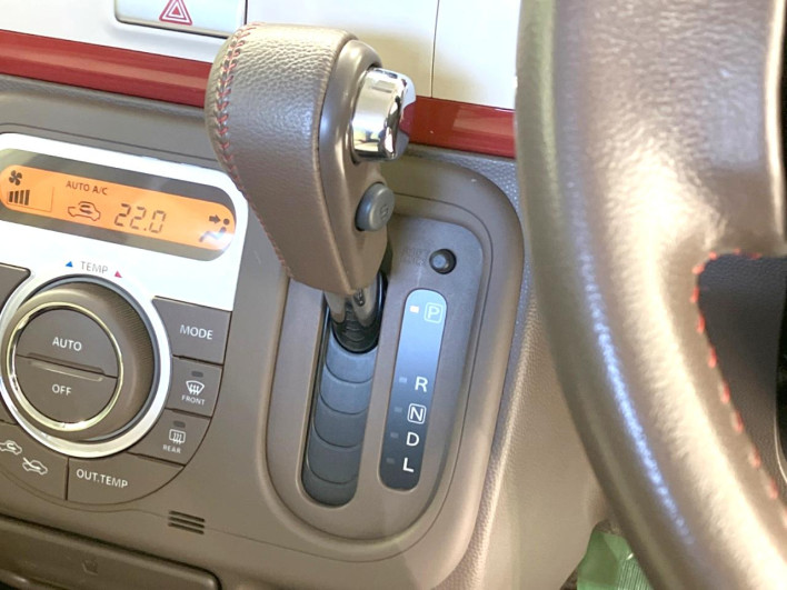 2015 Suzuki Alto Lapin Chocolat DBA-HE22S (UW-6a20ec30c1e3f)[15]