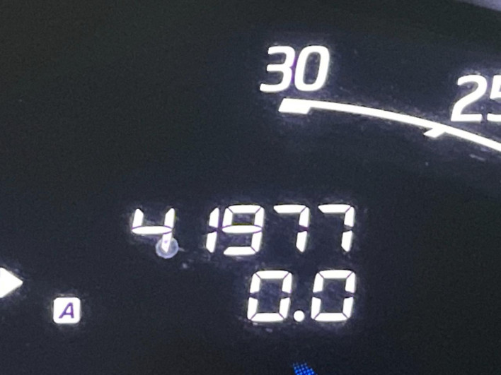 2015 Nissan Serena DAA-HFC26 (UW-6a20ec3663174)[2]