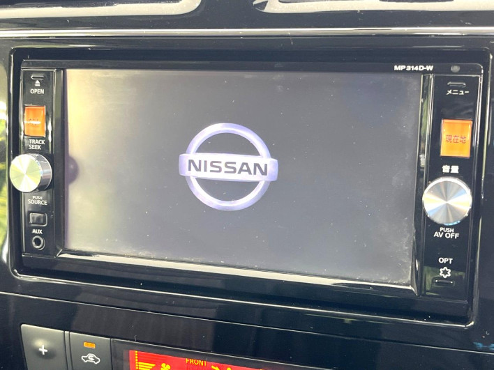 2014 Nissan Serena DAA-HFC26 (UW-6a20ec366831d)[20]