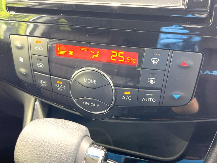 2014 Nissan Serena DAA-HFC26 (UW-6a20ec366831d)[22]