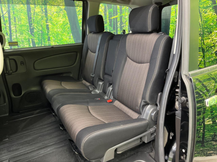 2015 Nissan Serena DAA-HFC26 (UW-6a20ec369770e)[13]