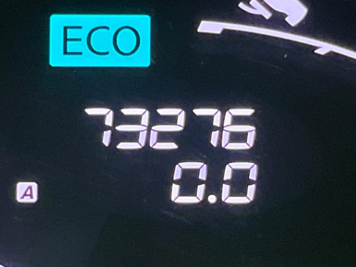 2015 Nissan Serena DAA-HFC26 (UW-6a20ec369770e)[2]