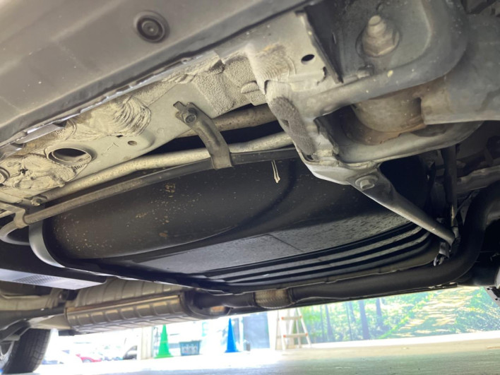 2015 Nissan Serena DAA-HFC26 (UW-6a20ec369770e)[16]