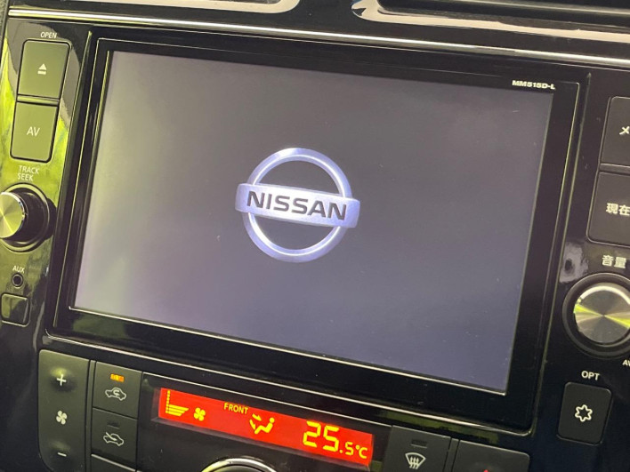 2015 Nissan Serena DAA-HFC26 (UW-6a20ec38760d6)[27]