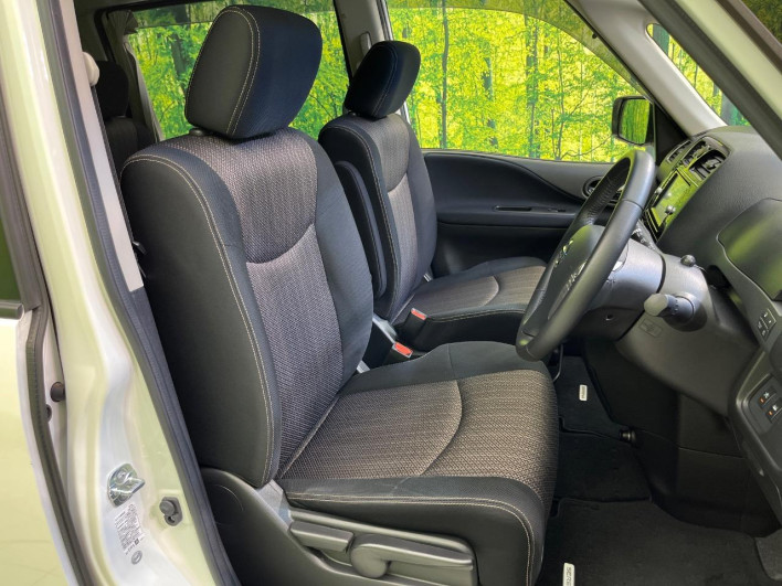 2016 Nissan Serena DAA-HFC26 (UW-6a20ec38daf91)[24]