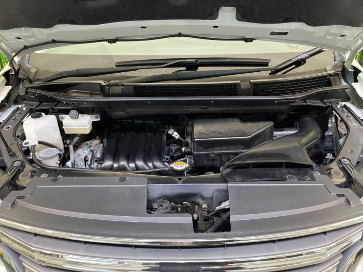 2016 Nissan Serena DAA-HFC26 (UW-6a20ec38daf91)[4]