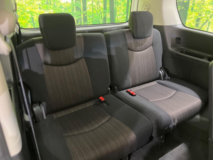 2016 Nissan Serena DAA-HFC26 (UW-6a20ec3a2073a)[27]