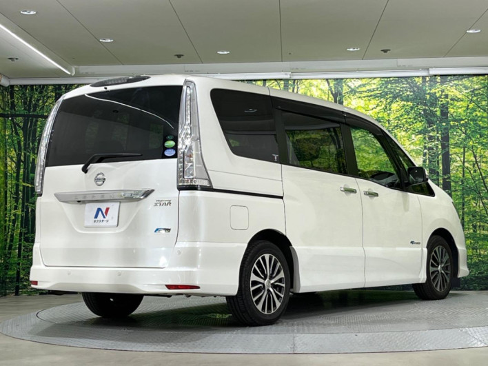 2016 Nissan Serena DAA-HFC26 (UW-6a20ec3a2073a)[17]