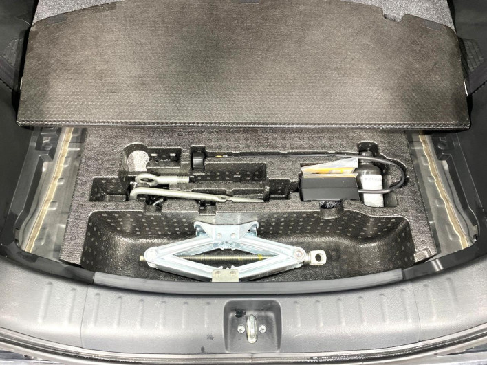 2013 Honda N-BOX CUSTOM DBA-JF1 (UW-6a20ec4bd0c9f)[15]