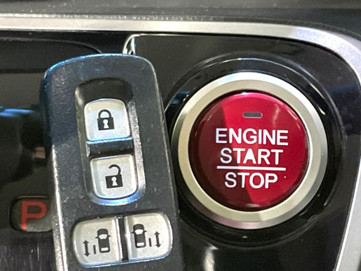 2013 Honda N-BOX CUSTOM DBA-JF1 (UW-6a20ec4bd0c9f)[26]