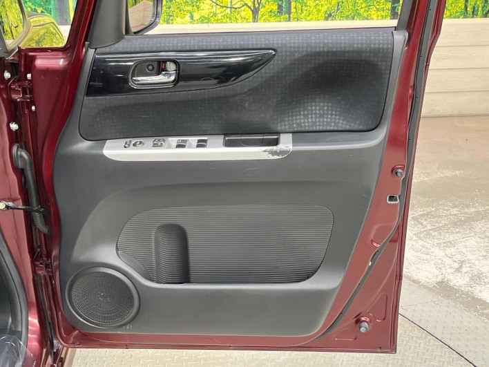 2015 Honda N-BOX CUSTOM DBA-JF1 (UW-6a20ec4f0bb19)[19]