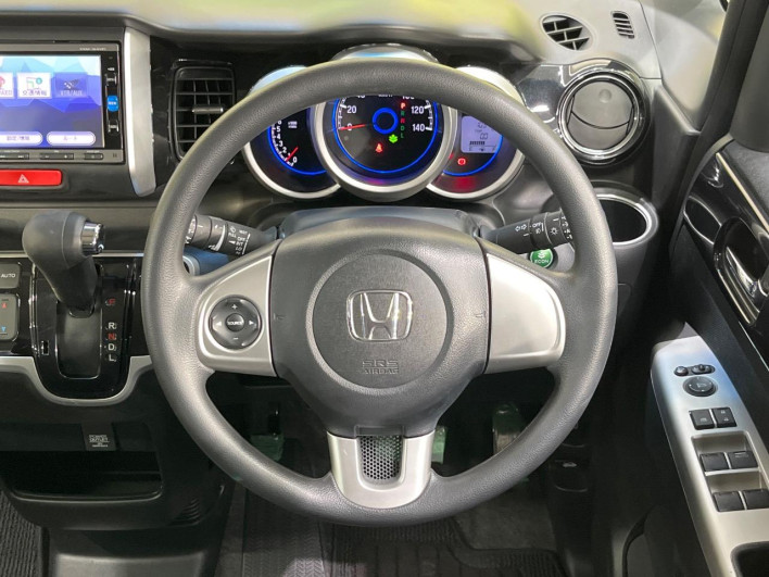 2015 Honda N-BOX CUSTOM DBA-JF1 (UW-6a20ec4f0bb19)[25]