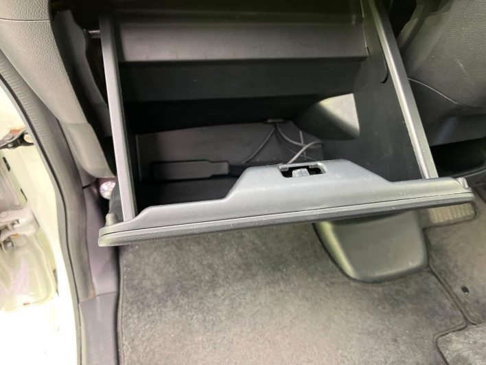 2016 Honda N-BOX DBA-JF1 (UW-6a20ec4f2ed66)[29]