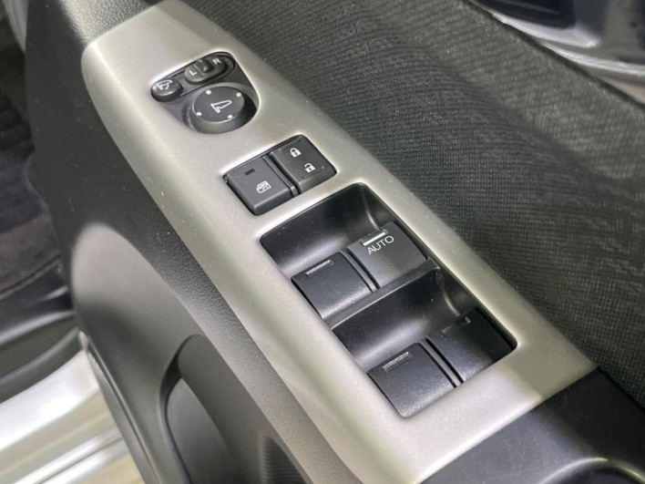 2013 Honda N-BOX CUSTOM DBA-JF2 (UW-6a20ec5275524)[23]