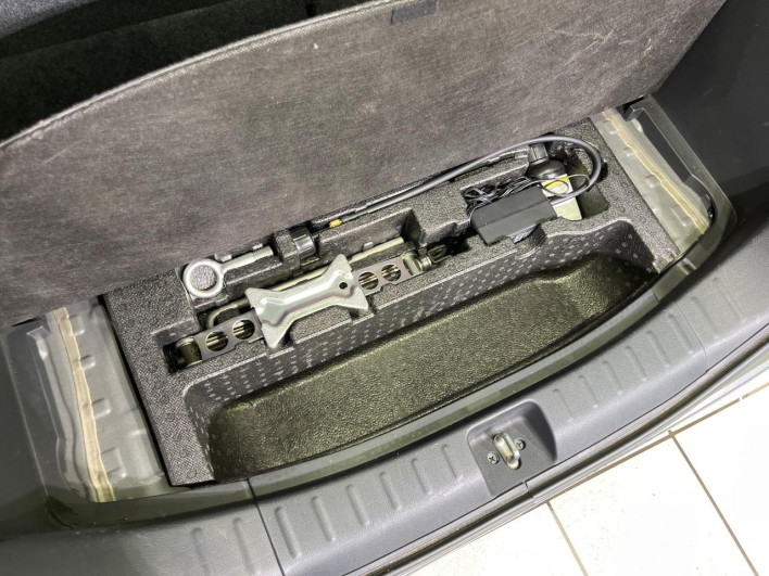 2015 Honda N-BOX CUSTOM DBA-JF2 (UW-6a20ec52affca)[25]