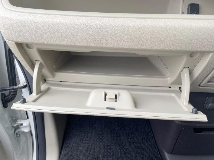 2019 Honda N-BOX DBA-JF3 (UW-6a20ec5519f98)[4]