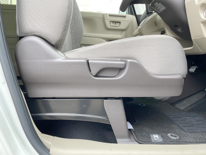 2019 Honda N-BOX DBA-JF3 (UW-6a20ec5519f98)[18]