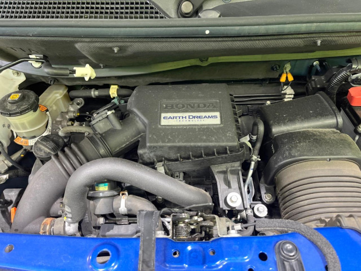 2017 Honda N-BOX CUSTOM DBA-JF3 (UW-6a20ec59abb2b)[4]