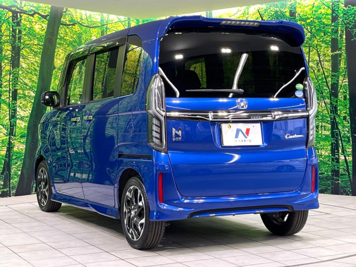 2017 Honda N-BOX CUSTOM DBA-JF3 (UW-6a20ec59abb2b)[8]