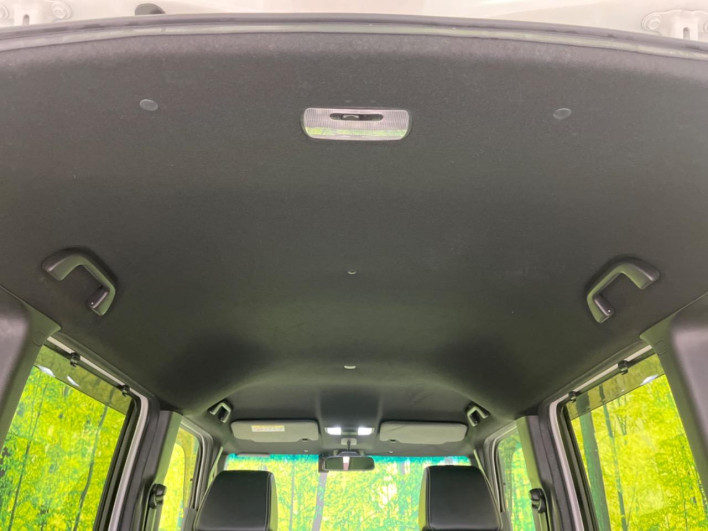 2019 Honda N-BOX CUSTOM DBA-JF3 (UW-6a20ec5ab0825)[24]