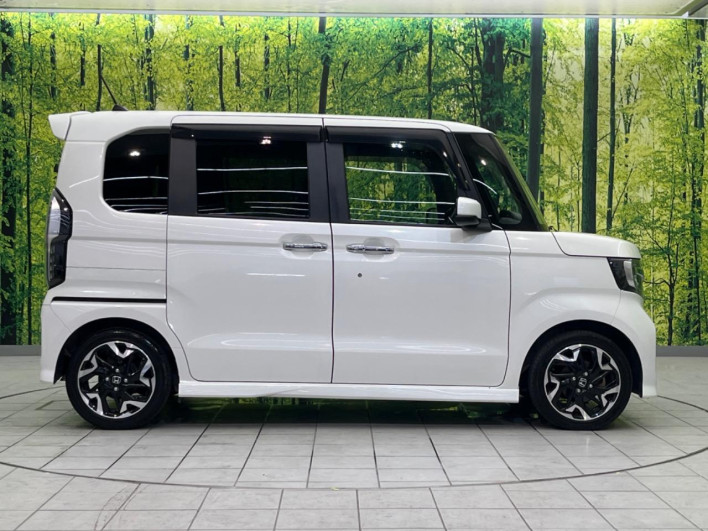 2019 Honda N-BOX CUSTOM DBA-JF3 (UW-6a20ec5ab0825)[29]