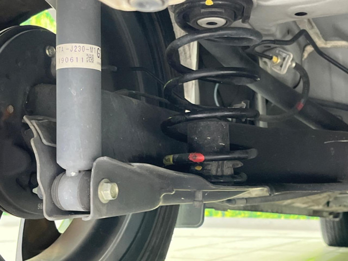 2019 Honda N-BOX CUSTOM DBA-JF3 (UW-6a20ec5ab0825)[20]