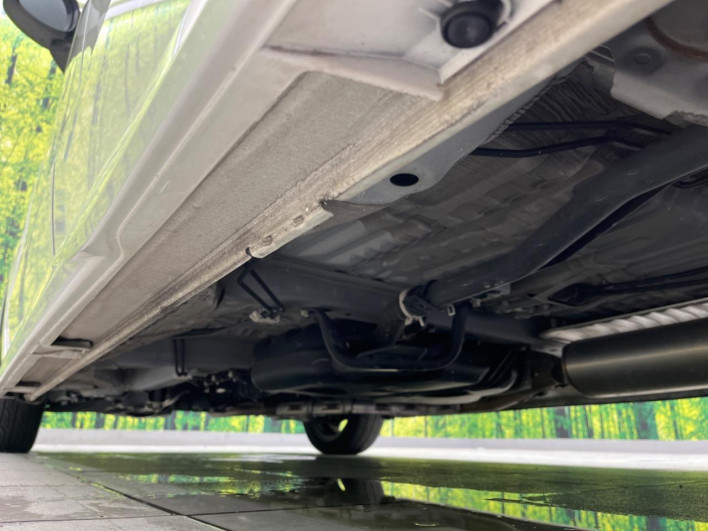 2019 Honda N-BOX CUSTOM DBA-JF3 (UW-6a20ec5ab0825)[21]