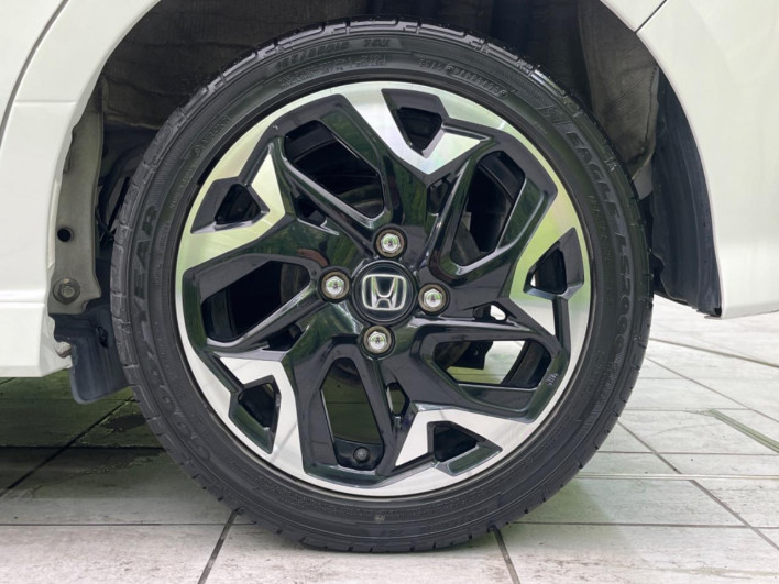 2019 Honda N-BOX CUSTOM DBA-JF3 (UW-6a20ec5ab0825)[12]