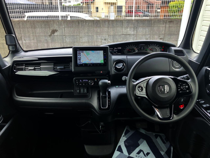 2021 Honda N-BOX CUSTOM 6BA-JF3 (UW-6a20ec5e038bf)[29]
