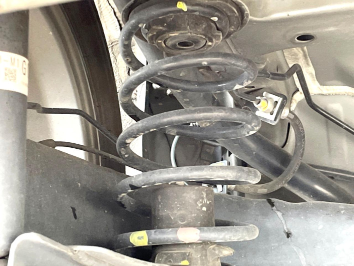 2021 Honda N-BOX CUSTOM 6BA-JF3 (UW-6a20ec5faa5bb)[27]