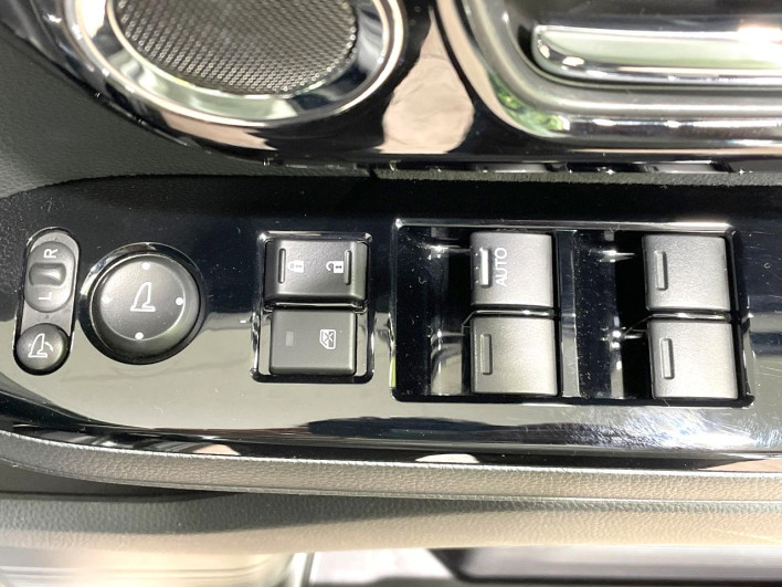 2021 Honda N-BOX CUSTOM 6BA-JF3 (UW-6a20ec5faa5bb)[9]