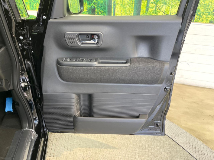 2026 Honda N-BOX CUSTOM 6BA-JF5 (UW-6a20ec67c570d)[28]