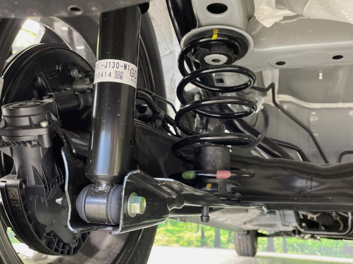 2026 Honda N-BOX CUSTOM 6BA-JF5 (UW-6a20ec685bd91)[21]