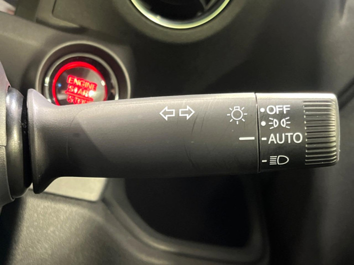 2023 Honda N-BOX CUSTOM 6BA-JF6 (UW-6a20ec6bbd6ea)[29]