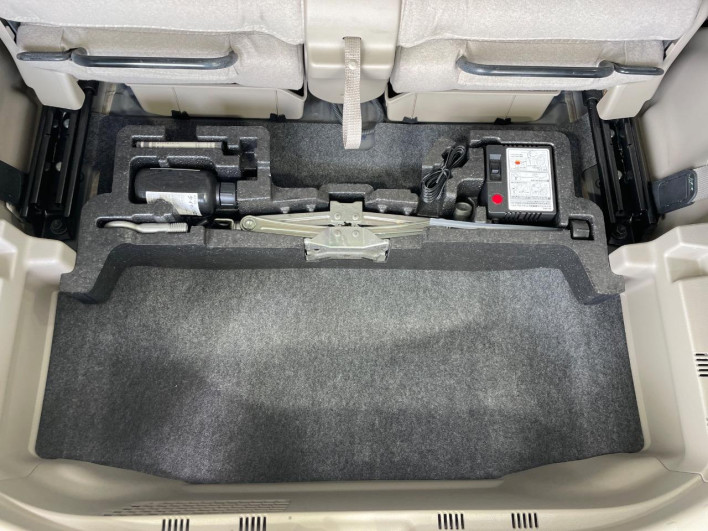 2014 Honda N-WGN DBA-JH1 (UW-6a20ec6f5c3e0)[15]
